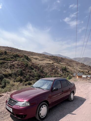 дом на обмен: Daewoo Nexia: 2010 г., 1.6 л, Механика, Бензин, Седан