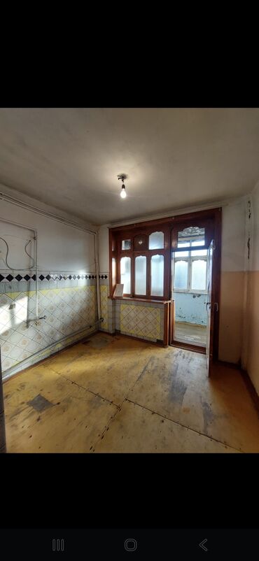 Köhnə tikili: Gəncə, 4 otaqlı, Köhnə tikili, 90 kv. m -da lalafo.az — 6 Köhnə tikili: Gəncə, 4 otaqlı, Köhnə tikili, 90 kv. m — 6