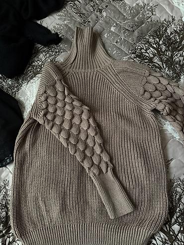 Qadın Sviteri – Tam Yeni! ✨ Rəng: Taupe / boz-qəhvəyi ✨ Model: Uzun