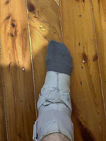 бандан: Продаю голеностопный ортез. Б/У привезен из Германии. Одевала всего 2 — 3