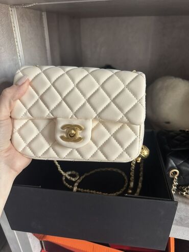 купить сумку шанель оригинал бу: Сумка на плечо в стиле Chanel, мини-формат. - Материал: мягкая