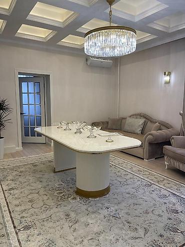 Долгосрочная аренда домов: 220 м², 5 комнат — 1
