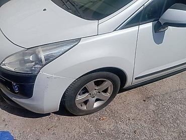 ugg guma: LEVO KRILO ZA PEUGEOT 3008 | Polovini delovi za Peugeot 3008 Delovi — 1
