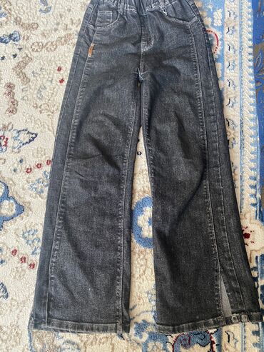 серые джинсы: Джинсы и брюки, цвет - Серый, Б/у
