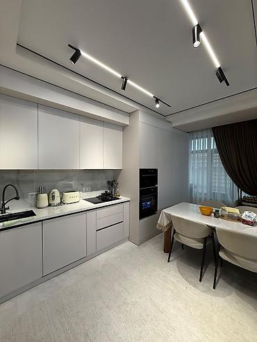 столовой: 3 комнаты, 122 м², Ак-Кеме Элитка, 11 этаж, Дизайнерский ремонт — 2