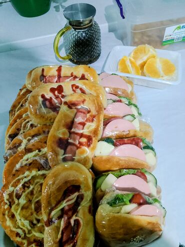 надпись на кружке: Домашние блюда и выпечка 🌭🍕🍔💒