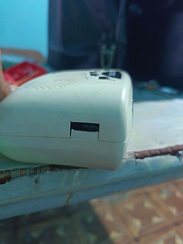 blu ray disk: Rəqəmsal saatlı radio (LED ekranlı) - Yuxarı hissədə iri “SNOOZE” — 3