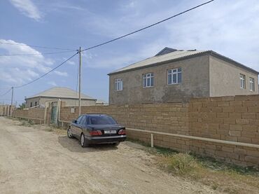 qaradag sahil ev satilir: Korgöz qəs. 4 otaqlı, 300 kv. m, Kredit yoxdur, Orta təmir