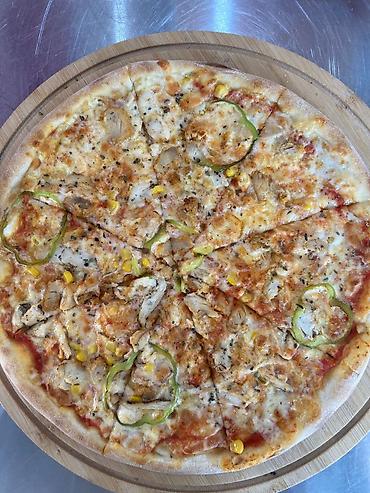 aşbaz şəkilləri: Pizza ustası, Kişi, 31 yaş, 5 ildən artıq təcrübə — 3