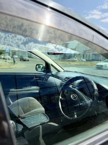 Toyota: Toyota Ipsum: 2003 г., 2.4 л, Автомат, Газ, Минивэн — 8