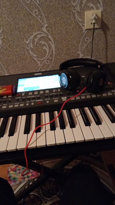 korg pa 700: Синтезатор, Korg, Б/у, Самовывоз