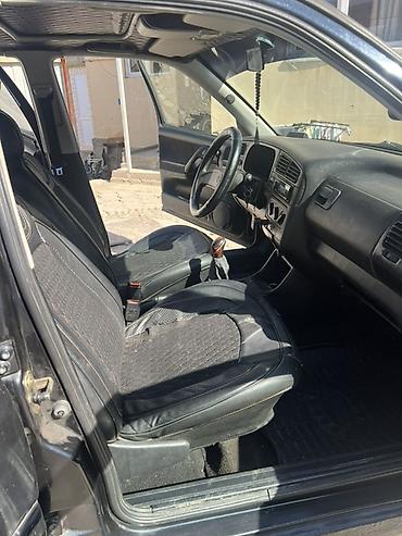 golf b4: Volkswagen Golf: 1993 г., Механика, Бензин, Хэтчбэк — 3