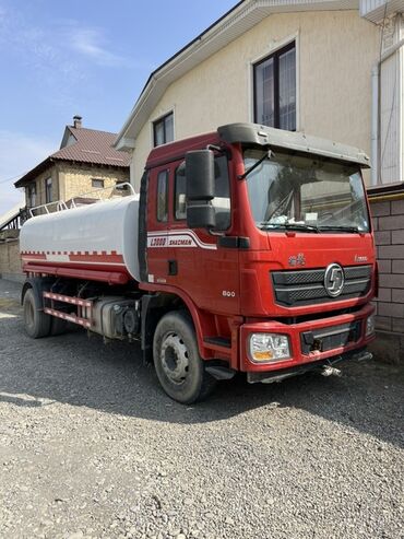 бак на мотоцикл: Водовоз/поливомоечная машина SHACMAN L3000 - Шасси: SHACMAN L3000
