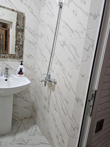 Uzunmüddətli kirayə mənzillər: Masazır: 2/5 Tam təmirli, kombi, kondisioner, paltar yuyan, tam — 8