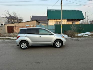 Toyota: Toyota ist: 2003 г., 1.5 л, Автомат, Бензин