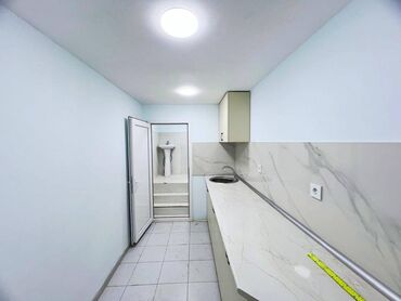 Ofislər: Tecili kiraye verilir.28 may metrosuna yaxin sahesi 55 kvm olan — 4