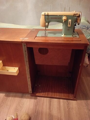 ручная швейна машина: Tikiş maşını Chayka, Mexaniki, 2 saplı Ünvandan götürmə