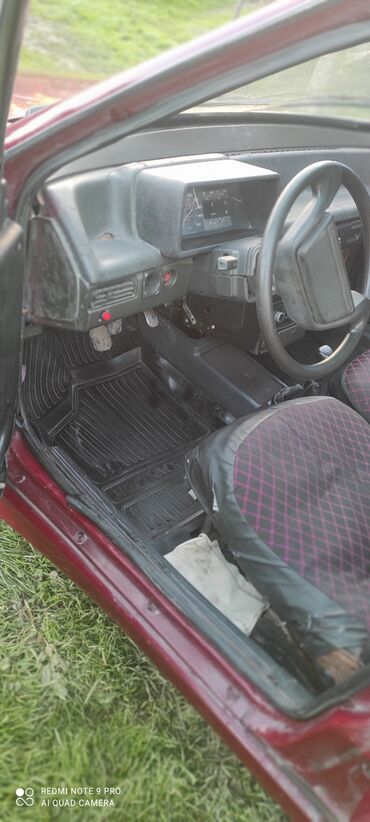 VAZ (LADA): Vaz 2109 (hatchback) – bord rəngdə, ön və arxa nömrə 10-XG-482. 5 — 7