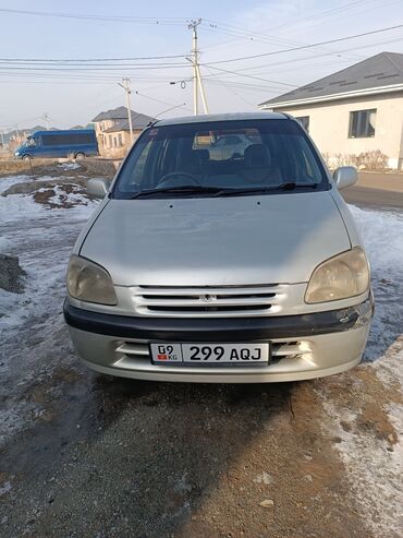 Toyota: Toyota Raum: 1997 г., 1.5 л, Автомат, Бензин, Седан