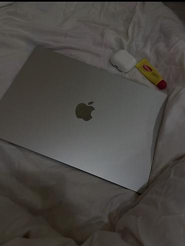 Для учебы, Б/у, Apple M2, ОЗУ, RAM: 8 ГБ