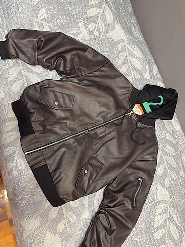 qar geyimi: Qara rəngli kişi “bomber” tipli dəri gödəkçə - Material: dəri effekti — 3