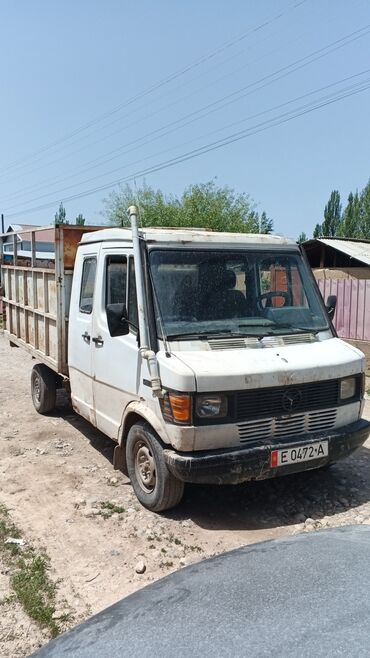 Легкий грузовой транспорт: Легкий грузовик, Mercedes-Benz, Дубль, 1,5 т, Б/у