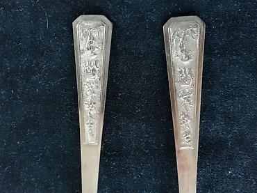 Kolleksiya qaşıqları: Старинный вьетнамский серебро. 875пр. 
154 гр 
Длина 17 см — 3