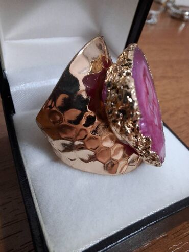 Üzüklər: Bijuteriya
Teze.
Бижутерия. Кольца перстни. Все новое. В наличии — 10