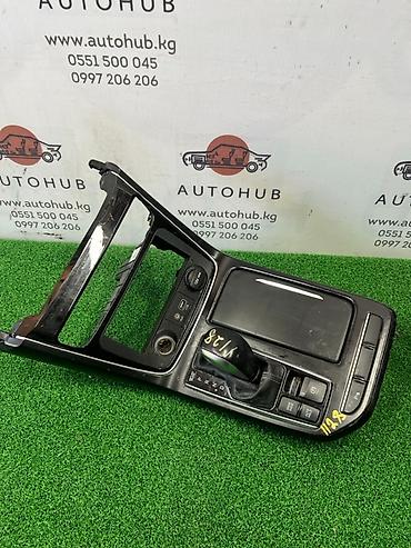 danigo 3: Сenter console Hyundai 2017 г., Б/у, Оригинал, Корея — 1