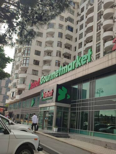 Kommersiya daşınmaz əmlakı: 2 otaqlı yeni tikili kirayə verilir. Tibb Universitetinin yanında