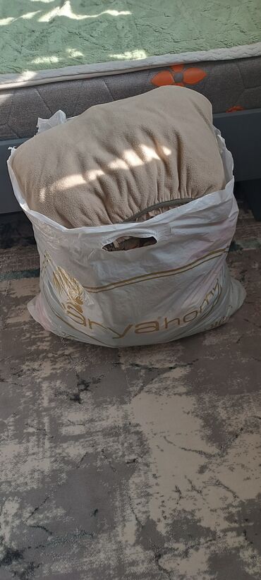 фонд добрые руки: Отдам даром вещи женские и детские