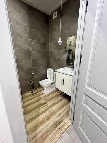 Uzunmüddətli kirayə mənzillər: Masazirda 8 mertebeli binanın 8-ci mərtəbəsində yerləşən ümumi sahəsi — 3