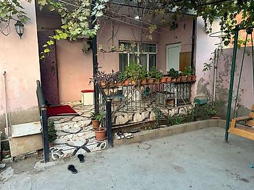 ev tecili satilir: 3 otaqlı, 70 kv. m, Orta təmir — 1