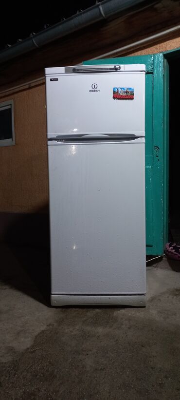 холодильники для кухни: Муздаткыч Indesit, Эки камералуу