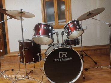 Gitaralar: Baraban, Yeni