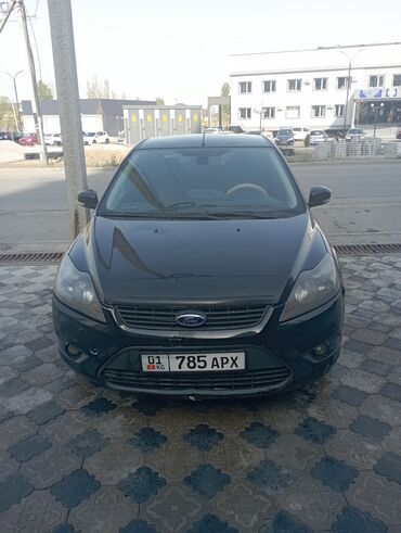 купить фронтальный погрузчик бу: Ford Focus: 2010 г., 1.8 л, Механика, Бензин, Седан