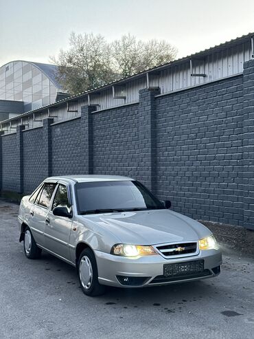 Daewoo: Daewoo Nexia: 2008 г., 1.5 л, Механика, Бензин