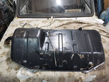 Auto delovi: Rezervoar Lada 2121,21213 Niva br.3 . Polovno, ocuvano. Skinuto sa — 10