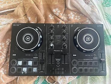 Kontrollerlər: Pioneer DJ DDJ-200 “Smart DJ Controller” Məhsulun təsviri: - Model — 1