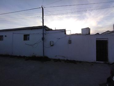 Həyət evləri və villaların satışı: Qaraçuxur qəs. 2 otaqlı, 65 kv. m, Kredit yoxdur, Orta təmir — 1