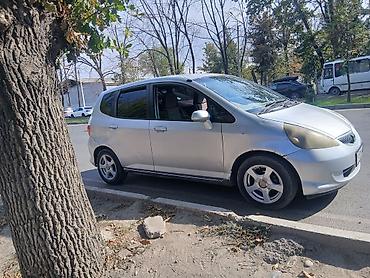 фит 2004: Honda Fit: 2001 г., 1.3 л, Автомат, Хэтчбэк — 2