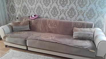 Divanlar: Üçlü divan – klassik dizayn - Rəng: açıq bej/krem gövdə, qəhvəyi-bej — 1