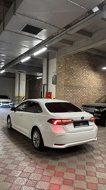 Toyota: Toyota Corolla: 2020 г., 1.8 л, Автомат, Гибрид, Седан — 6