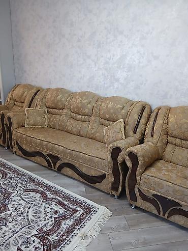 Divan və kreslo dəstləri: Klassik üslubda yumşaq mebel dəsti - Tərkibi: 3 yerlik divan + 2 ədəd — 2