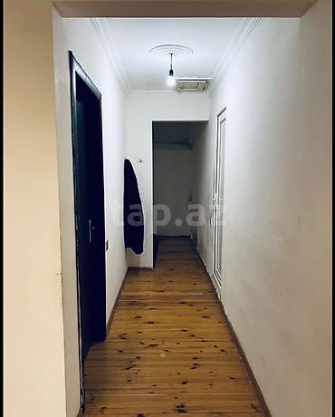 Köhnə tikili: 2 otaqlı mənzil – şəhər daxili məhəllədə Plan və sahə: - 2 ayrı otaq — 6