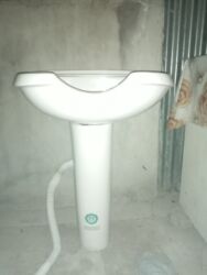 İnformatika: Məhsul: Ayaqlı lavabo dəsti - Material: keramika - Rəng: ağ -