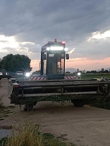 Кормоуборочные комбайны: Ешка 303 жатка - Широкозахватная жатка с фронтальным расположением — 5