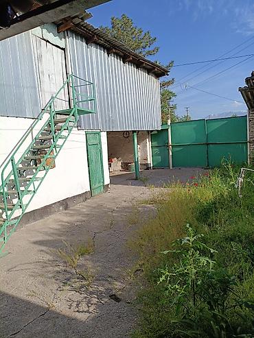 Продажа коттеджей и домов: Дом с хозяйственным двором - Планировка: прихожая, кухня — 17