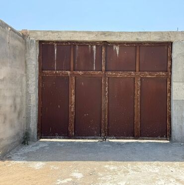 дикты даля потолка: İşlənmiş Qaraj darvazası, Yana açılan, Mexaniki, Şəbəkə ilə, Kredit yoxdur, Ünvandan götürmə