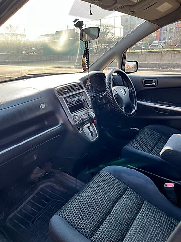 Honda Stream: 2003 г., 1.7 л, Автомат, Бензин, Вэн/Минивэн lalafo.kg да — 5 Honda Stream: 2003 г., 1.7 л, Автомат, Бензин, Вэн/Минивэн — 5